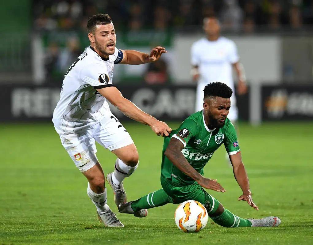 而老球员则 而老球员则