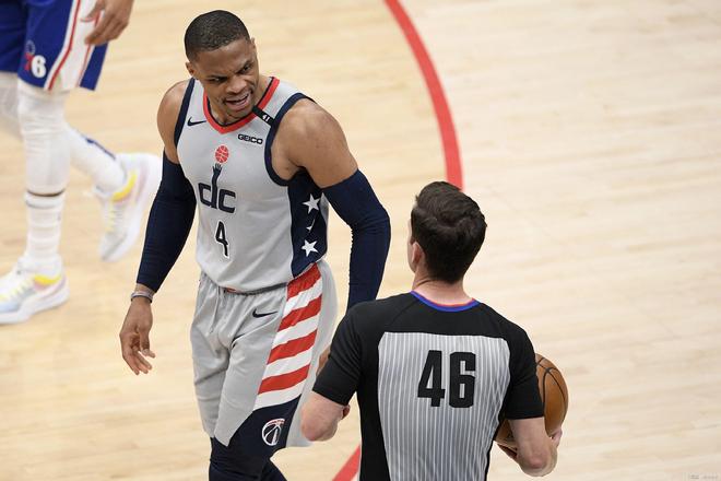 其转会策略 其转会策略