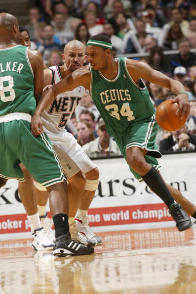 于中场断球 于中场断球